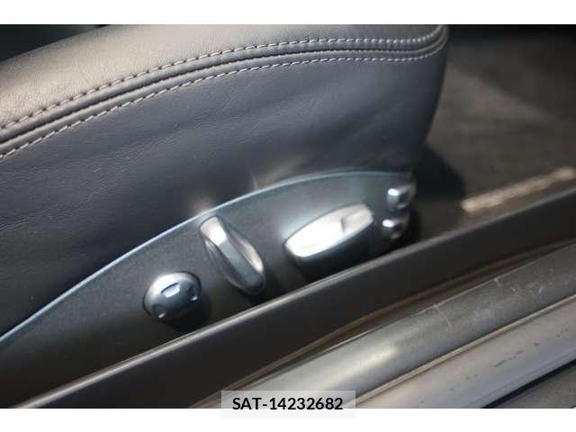 Porsche 911 2009-05 8159010-18