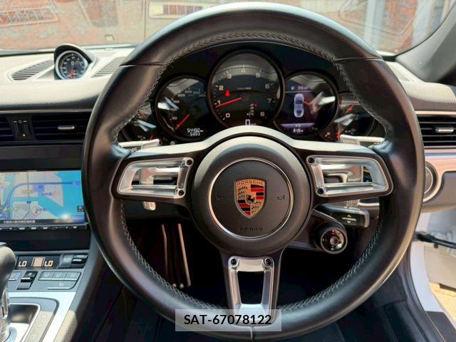 Porsche 911 2017-07 8209534-10