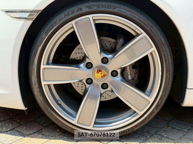 Porsche 911 2017-07 8209534-24