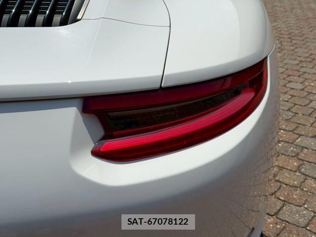 Porsche 911 2017-07 8209534-28