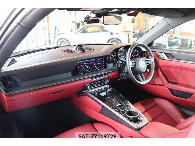 Porsche 911 2024-03 8209533-10