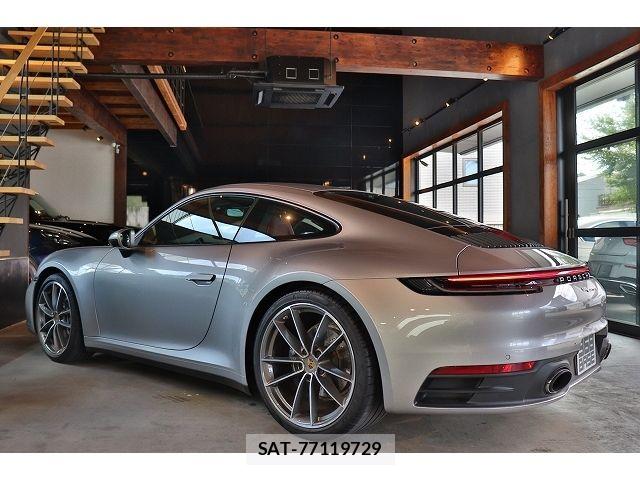 Porsche 911 2024-03 8209533-3