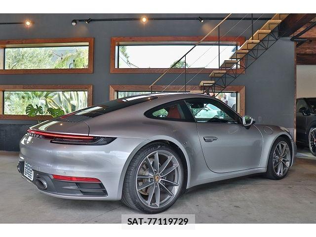 Porsche 911 2024-03 8209533-5