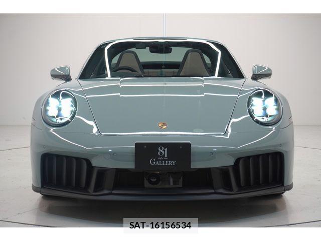 Porsche 911 2026-06 8316381-1