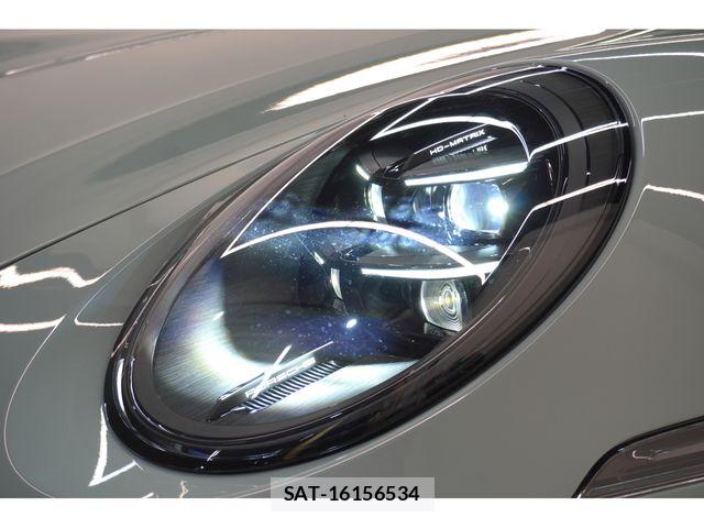 Porsche 911 2026-06 8316381-19