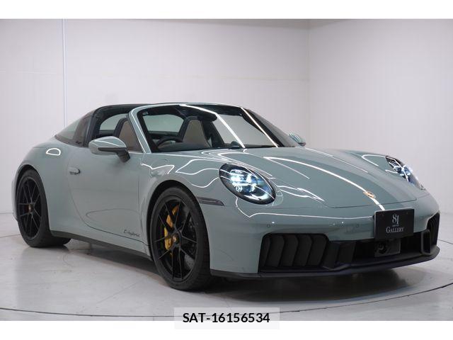 Porsche 911 2026-06 8316381-2
