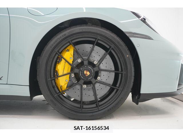 Porsche 911 2026-06 8316381-7