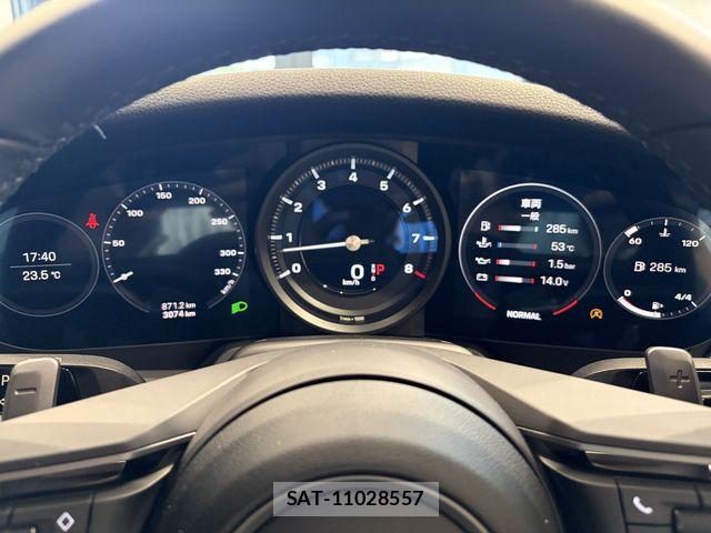 Porsche 911 2020-10 8316380-11