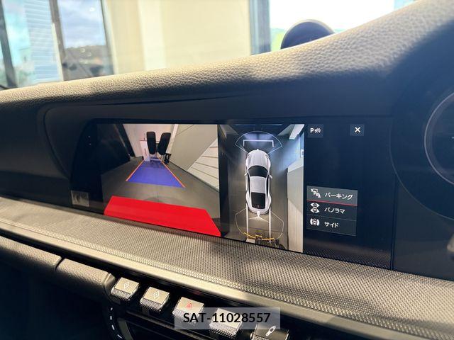 Porsche 911 2020-10 8316380-13