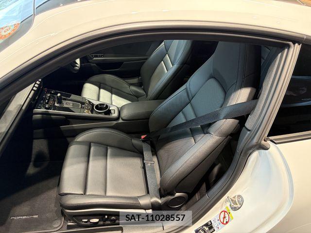 Porsche 911 2020-10 8316380-16