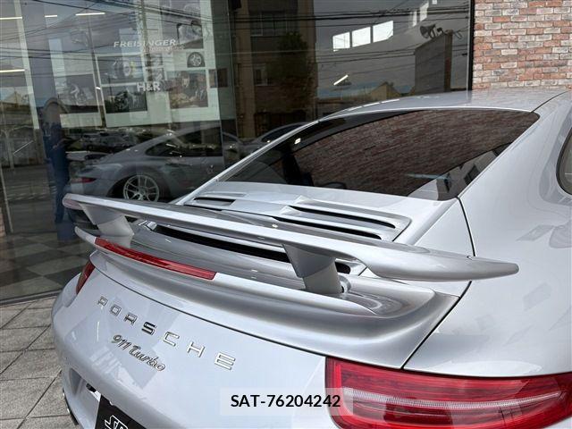 Porsche 911 2014-09 8316388-12