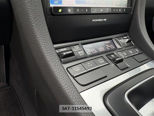 Porsche 911 2013-04 8337387-21