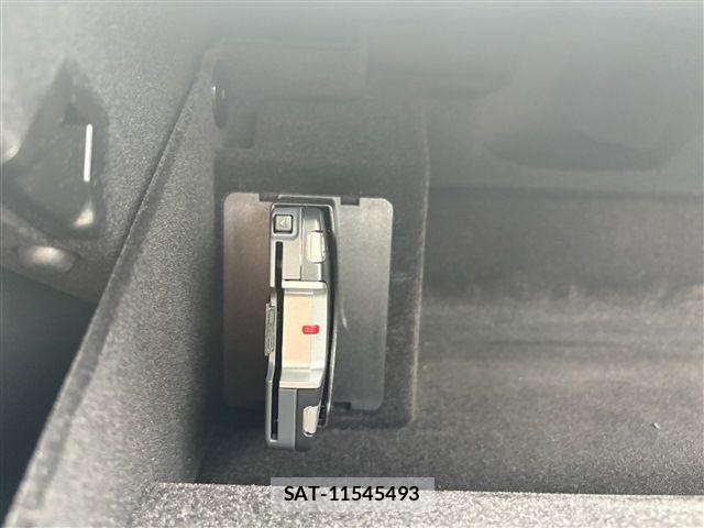 Porsche 911 2013-04 8337387-23