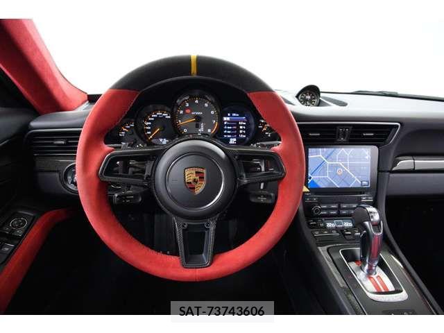 Porsche 911 2019-03 8337384-9