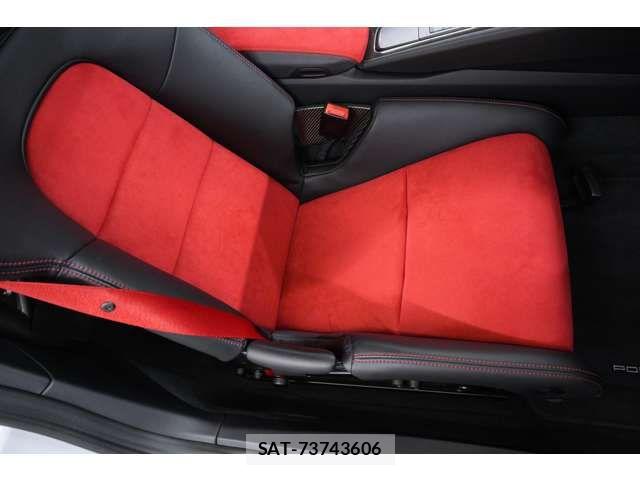 Porsche 911 2019-03 8337384-7