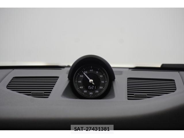 Porsche 911 2024-09 8337383-24