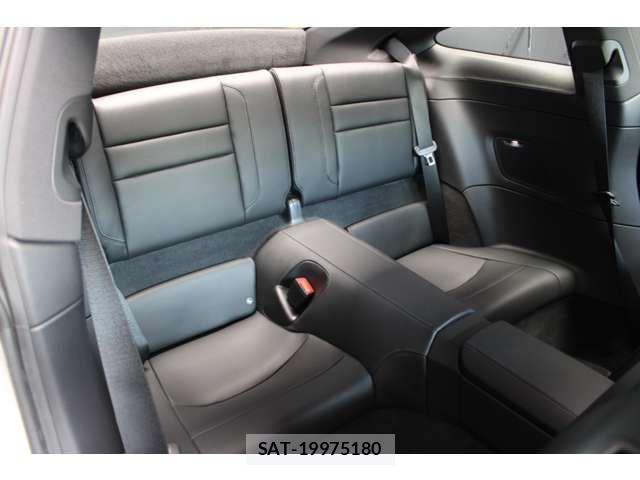 Porsche 911 2024-04 8337386-10