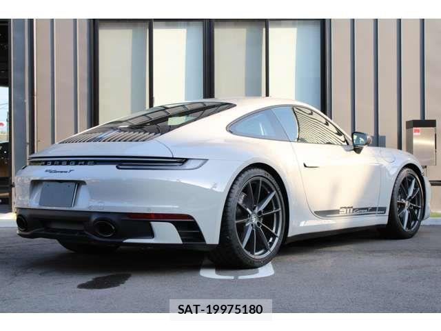 Porsche 911 2024-04 8337386-3