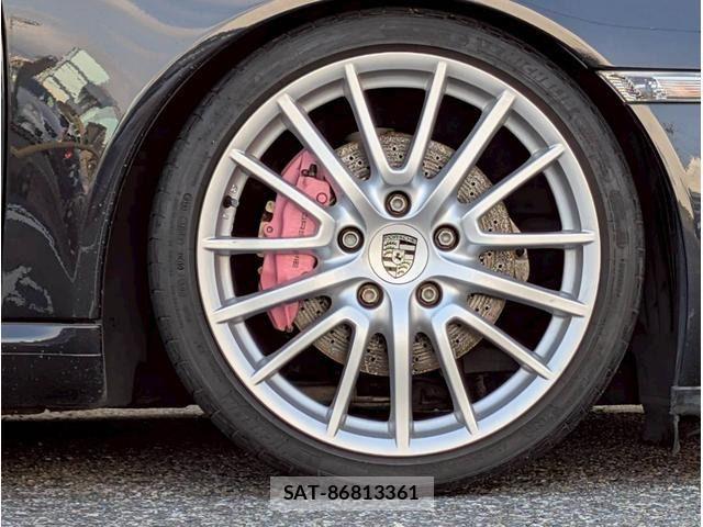Porsche 911 2005-11 8355339-15
