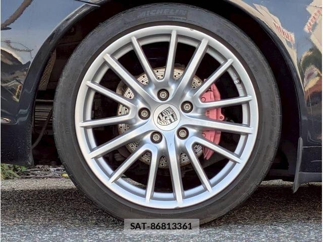 Porsche 911 2005-11 8355339-17