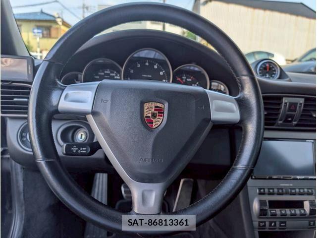 Porsche 911 2005-11 8355339-19
