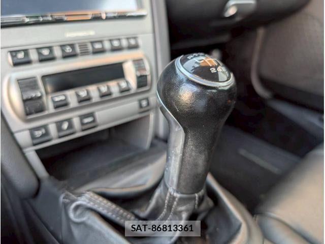 Porsche 911 2005-11 8355339-6