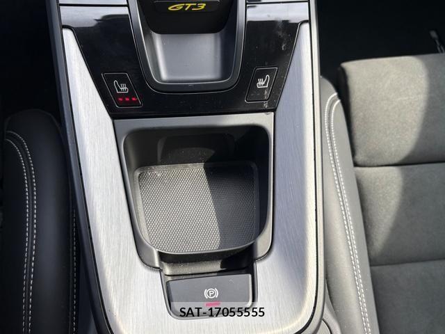 Porsche 911 2022-09 8355338-21