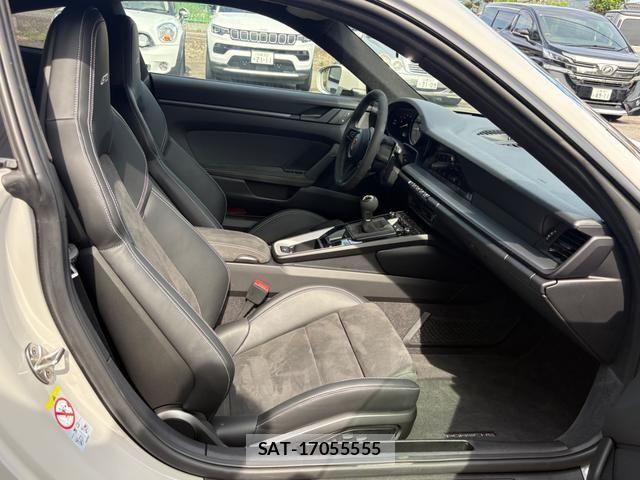 Porsche 911 2022-09 8355338-26