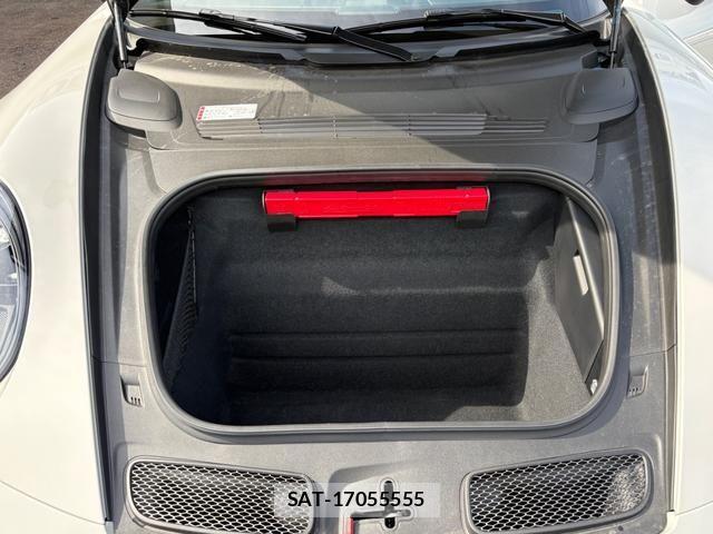 Porsche 911 2022-09 8355338-28