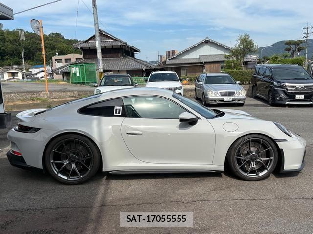 Porsche 911 2022-09 8355338-4