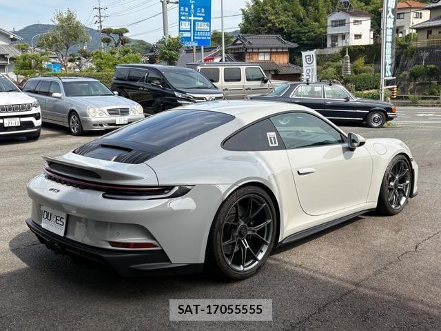 Porsche 911 2022-09 8355338-5