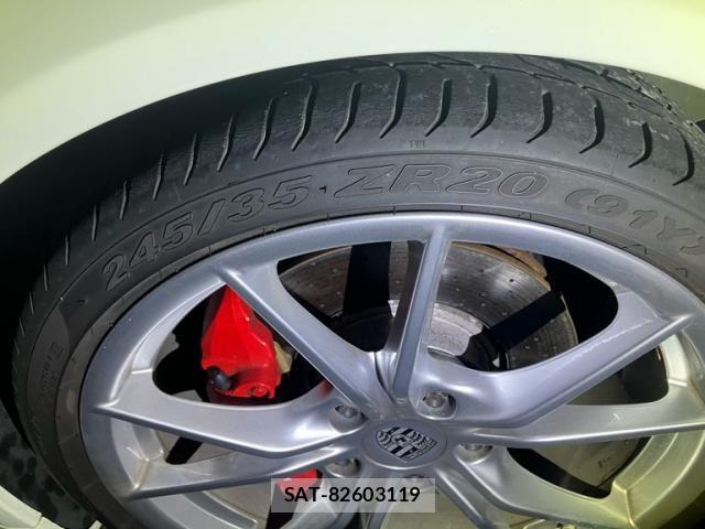 Porsche 911 2016-03 8368101-9