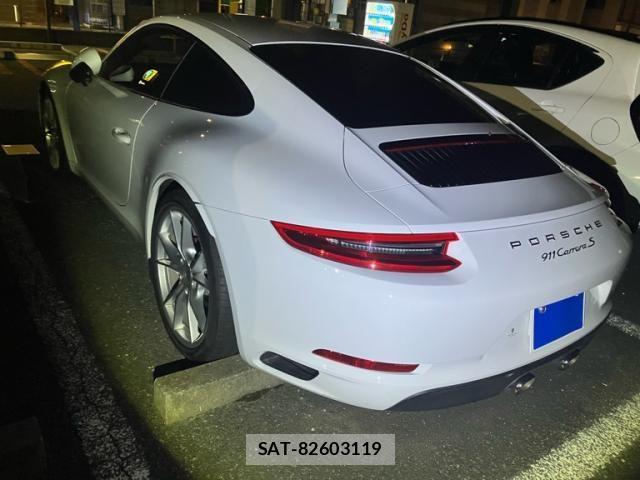 Porsche 911 2016-03 8368101-3
