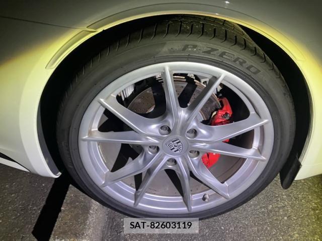 Porsche 911 2016-03 8368101-6