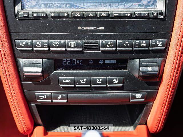 Porsche 911 2011-02 8368104-11