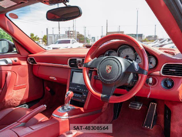Porsche 911 2011-02 8368104-17
