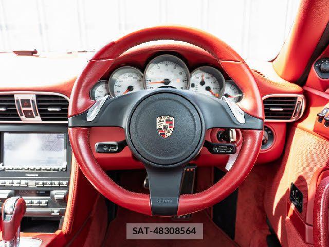 Porsche 911 2011-02 8368104-22
