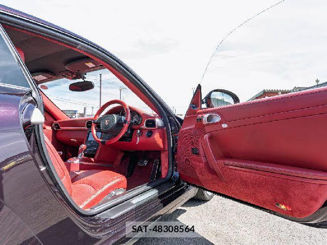 Porsche 911 2011-02 8368104-24