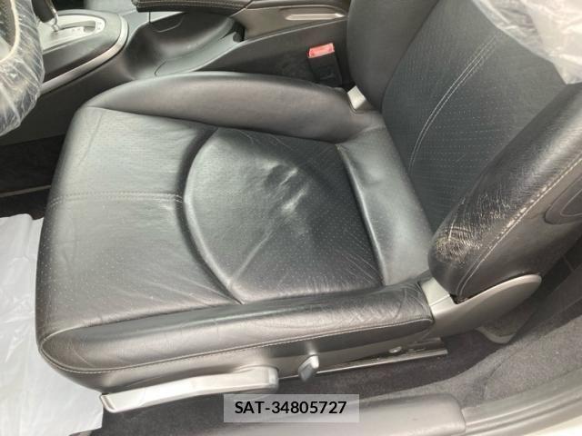 Porsche 911 2005-03 8368103-12