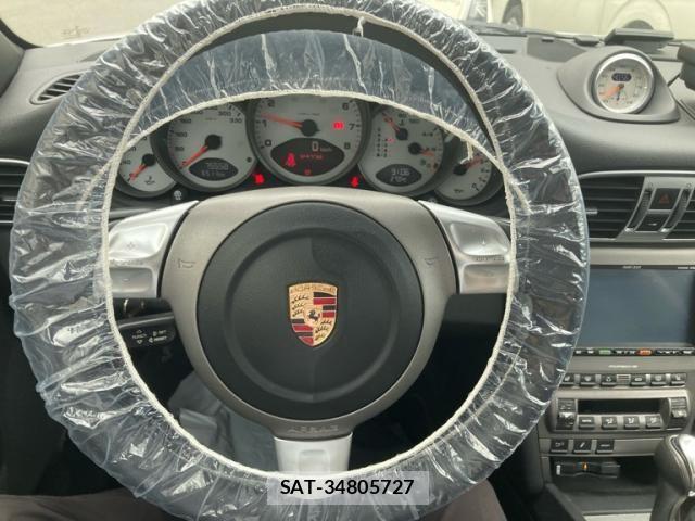 Porsche 911 2005-03 8368103-16