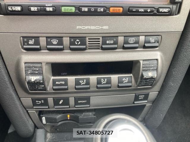Porsche 911 2005-03 8368103-18