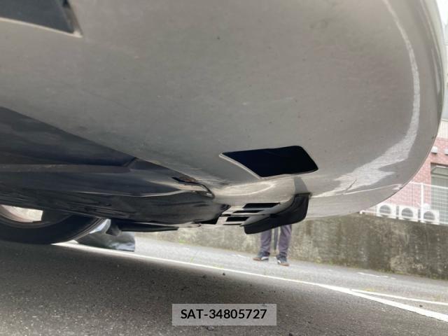 Porsche 911 2005-03 8368103-26