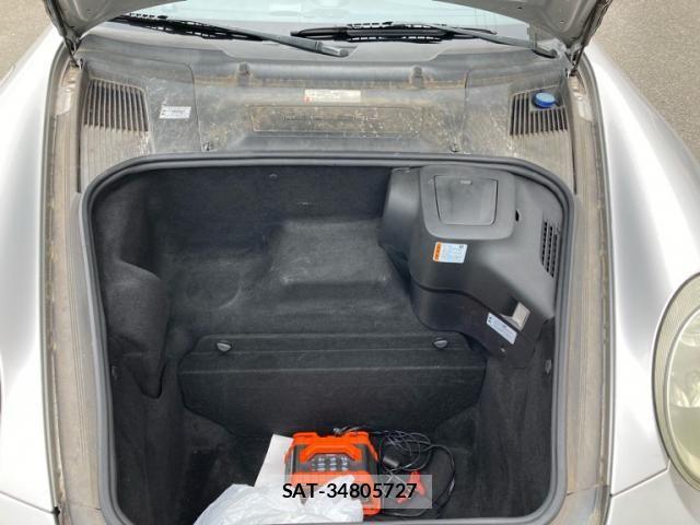 Porsche 911 2005-03 8368103-27