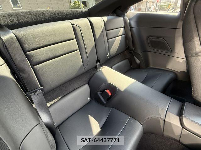 Porsche 911 2021-12 8372048-12