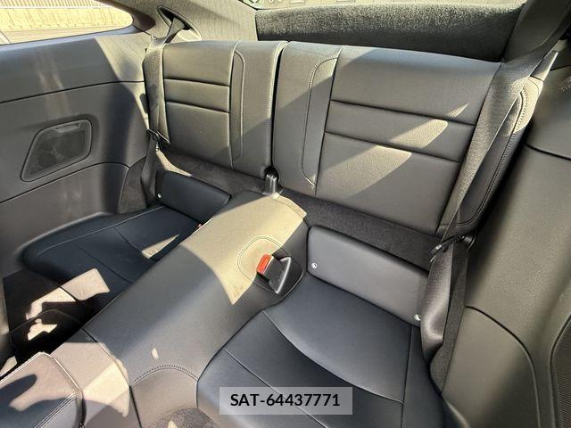 Porsche 911 2021-12 8372048-13