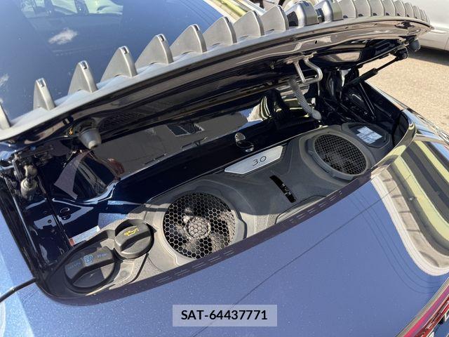 Porsche 911 2021-12 8372048-15