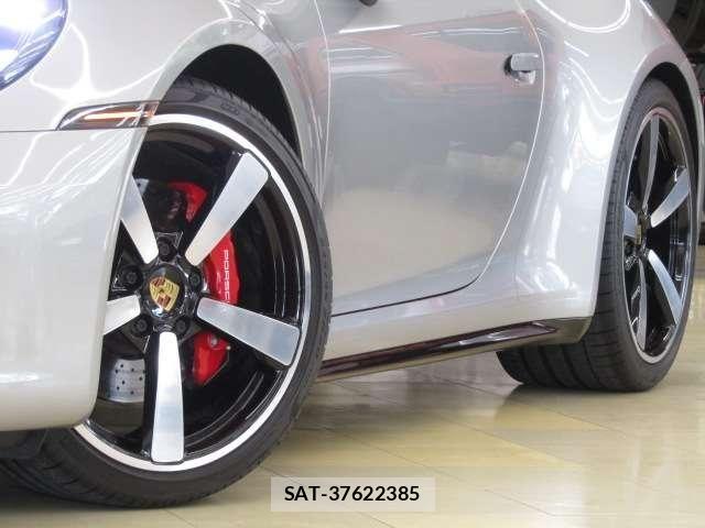 Porsche 911 2025-01 8414372-18