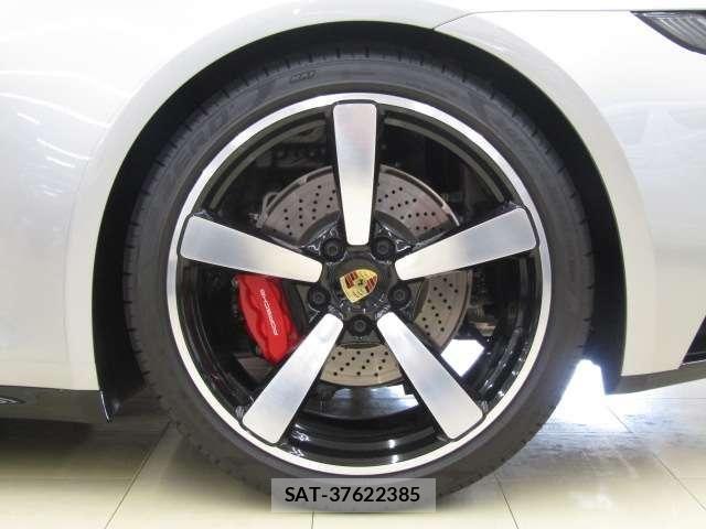 Porsche 911 2025-01 8414372-23