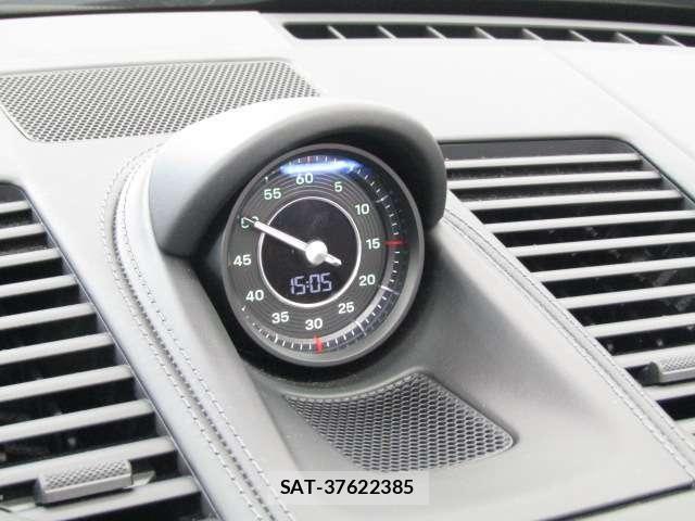 Porsche 911 2025-01 8414372-7