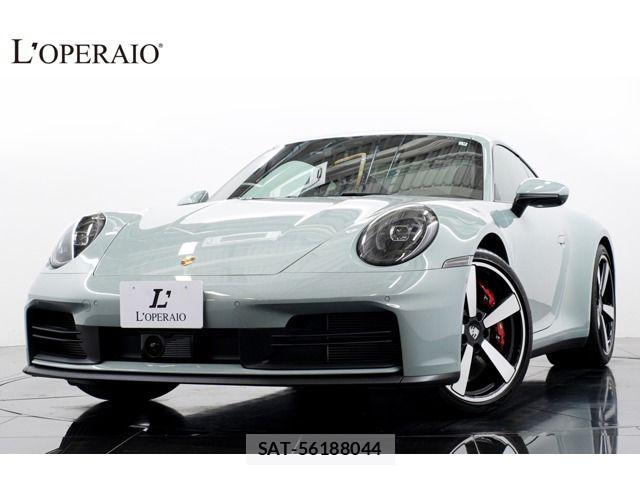 Porsche 911 2025-09 8414373-0